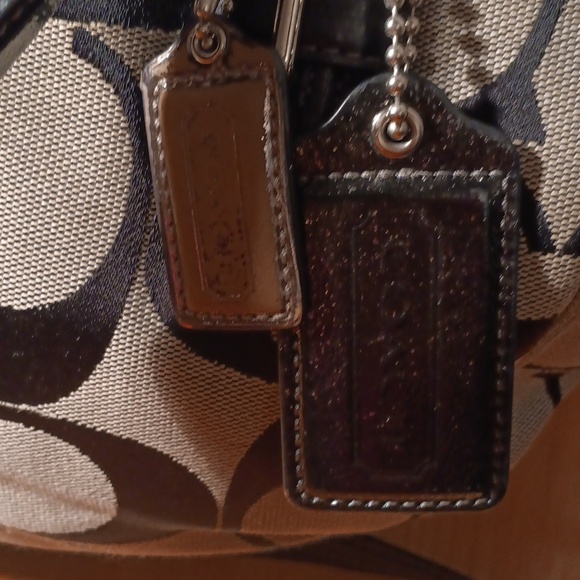 Coach Stylish Black and Tan Women's Bag - Picture 4 of 12